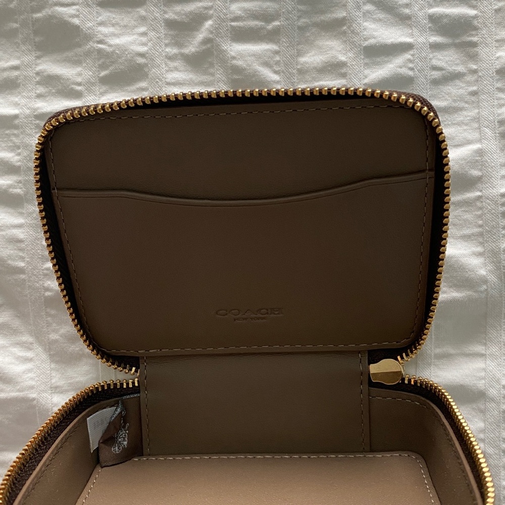 Coach Pill Container - Picture 4 of 6